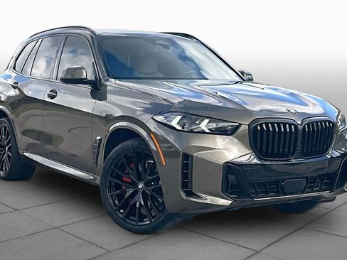 Used 2026 BMW X5 sDrive40i w/ M Sport Package RWD image 2