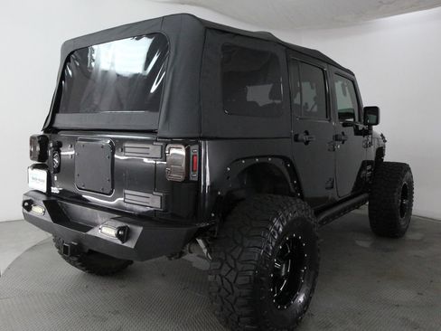 Used 2017 Jeep Wrangler Unlimited Sport w/ Quick Order Package 23S AWD/4WD image 9