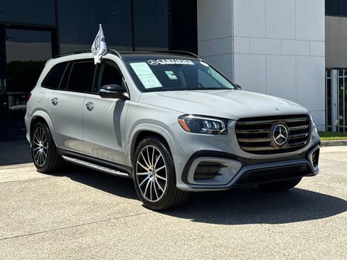 Used 2026 Mercedes-Benz GLS 450 4MATIC image 8