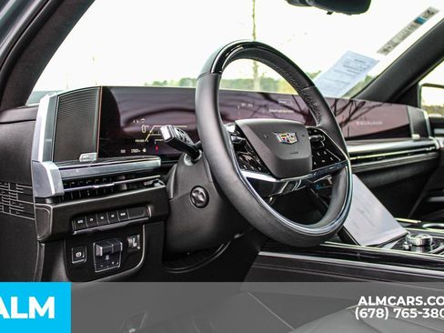 Used 2025 Cadillac Escalade Sport w/ LPO, ONYX Package image 32