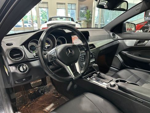Used 2013 Mercedes-Benz C 250 Coupe image 38