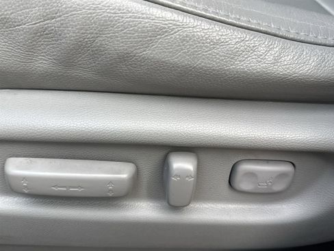 Used 2022 Honda Pilot Touring image 12