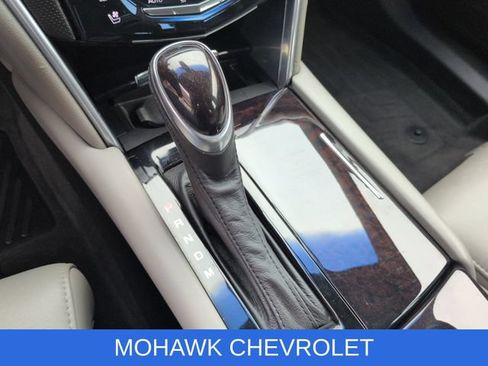 Used 2014 Cadillac XTS Luxury FWD image 16