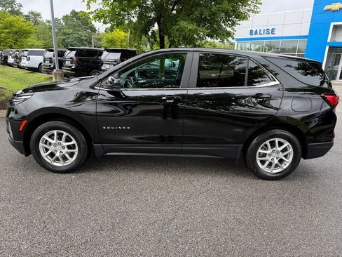 Used 2023 Chevrolet Equinox LT AWD/4WD image 2