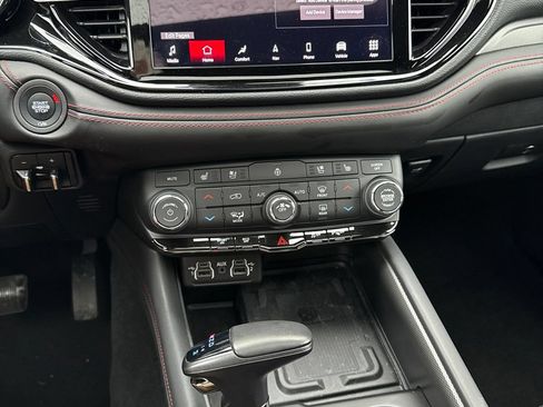 Used 2023 Dodge Durango R/T AWD/4WD image 15