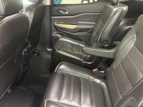 Used 2019 GMC Acadia Denali w/ Technology Package AWD/4WD image 14
