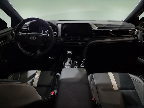 Certified 2025 Toyota Camry SE w/ Convenience Package FWD image 16