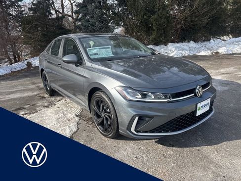 New 2026 Volkswagen Jetta SE image 1