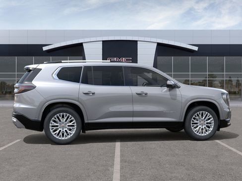 New 2026 GMC Acadia Denali w/ LPO, Floor Liner Package image 29