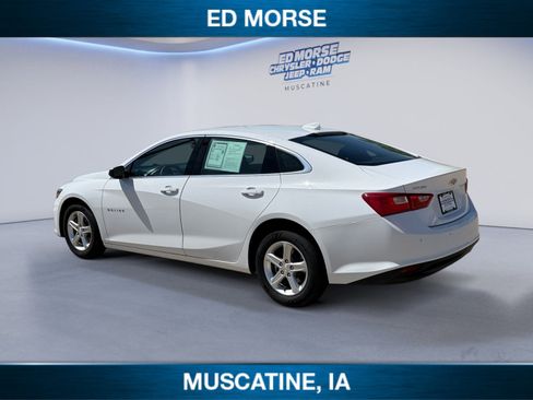 Used 2024 Chevrolet Malibu LT FWD image 3
