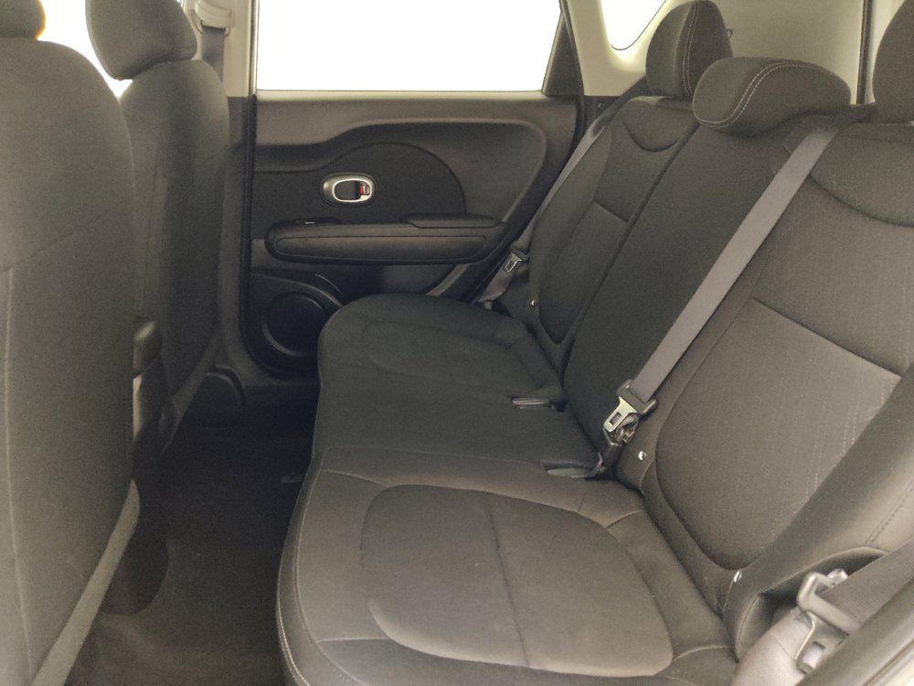 Used 2019 Kia Soul FWD image 18