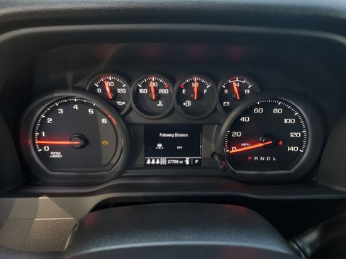 Used 2025 Chevrolet Silverado 2500 Custom w/ Custom Convenience Package AWD/4WD image 31