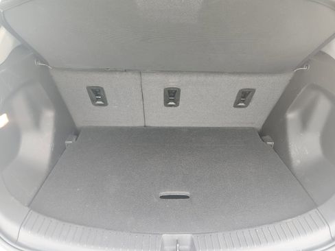 Used 2022 Chevrolet Bolt LT image 24