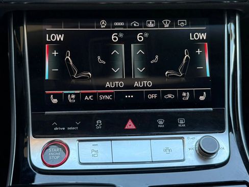 Used 2021 Audi S8 L w/ S8 Executive Package image 43