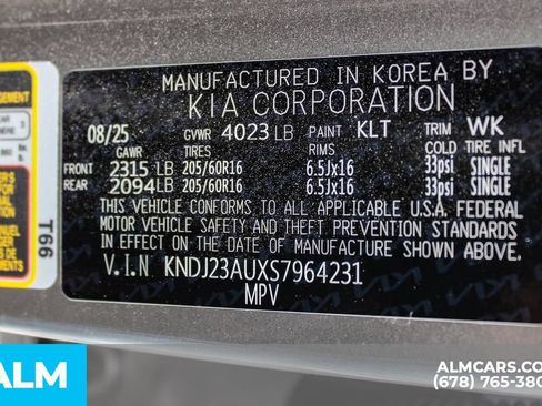 Used 2025 Kia Soul LX w/ LX Technology Package FWD image 40