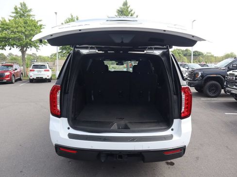 Used 2023 GMC Yukon XL SLE AWD/4WD image 32