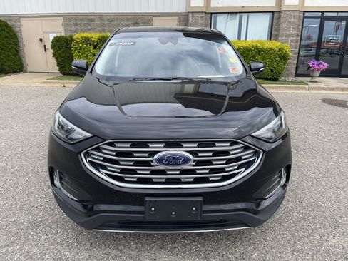 Used 2022 Ford Edge Titanium AWD/4WD image 9