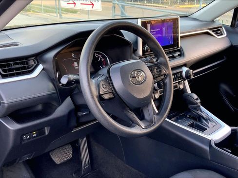 Used 2024 Toyota RAV4 XLE image 16