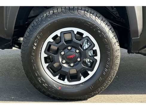 New 2025 Toyota Tacoma TRD Off-Road image 29
