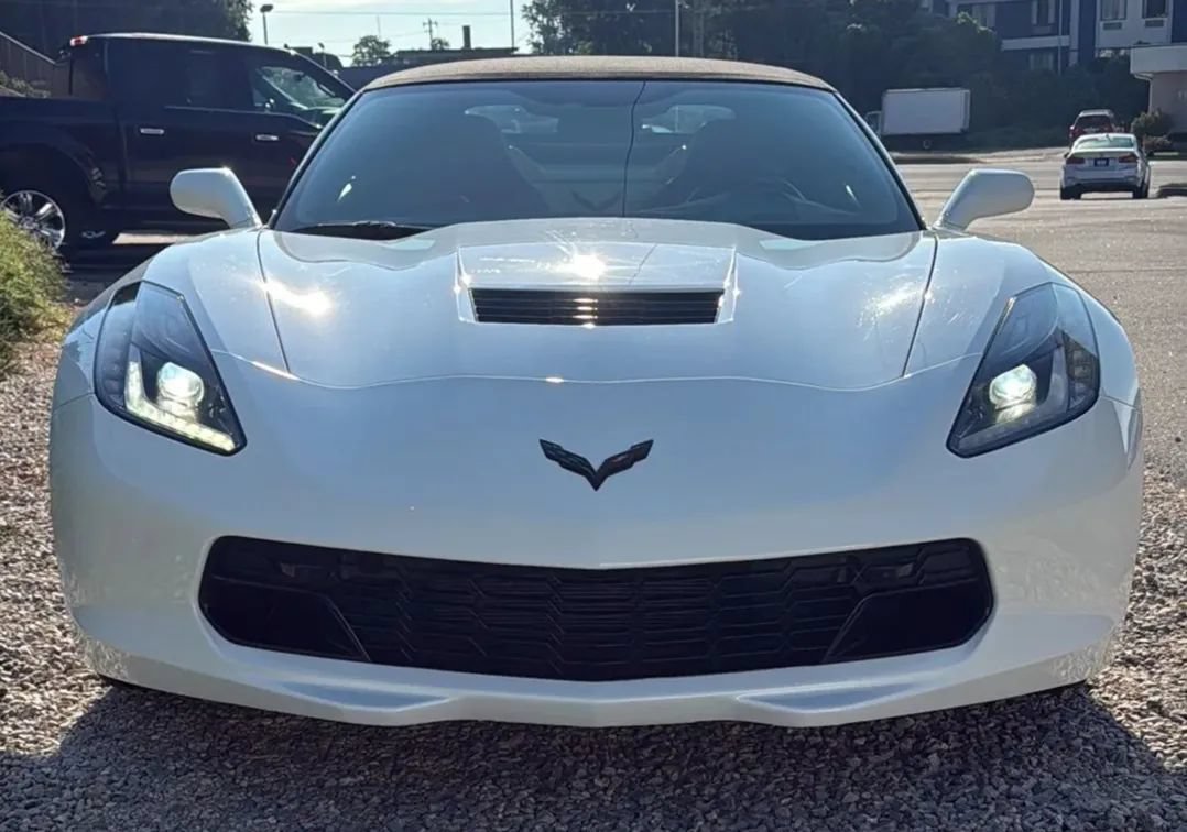 Used 2019 Chevrolet Corvette Stingray Convertible Z51 2LT RWD image 13