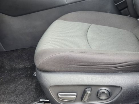 Used 2024 Toyota RAV4 XLE FWD image 30