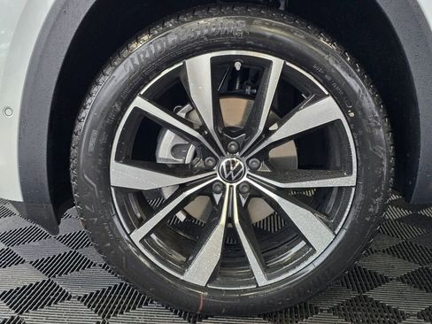 New 2026 Volkswagen Atlas SEL Premium R-Line image 11