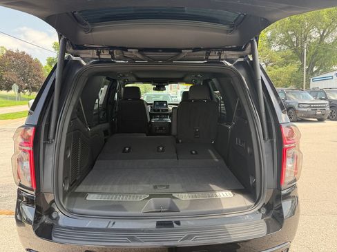 Used 2023 Chevrolet Tahoe Z71 w/ Luxury Package AWD/4WD image 11