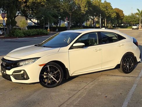 Used 2021 Honda Civic Sport Touring image 4