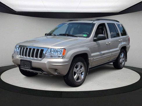 Used 2004 Jeep Grand Cherokee Limited w/ Trailer Tow Group IV AWD/4WD image 4