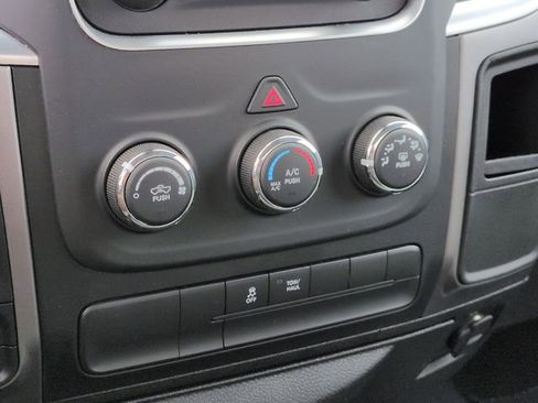 Used 2022 RAM 1500 Classic SLT image 27