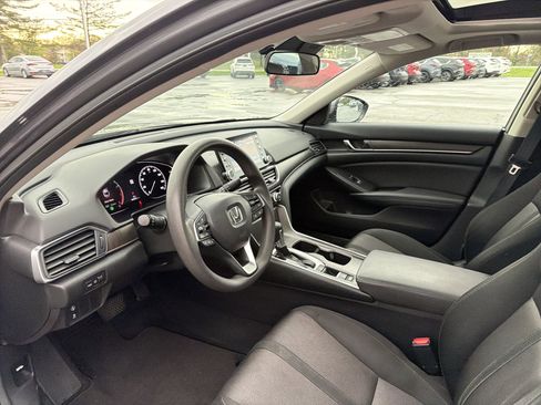 Used 2019 Honda Accord EX image 13