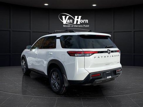 New 2026 Nissan Pathfinder SV image 3