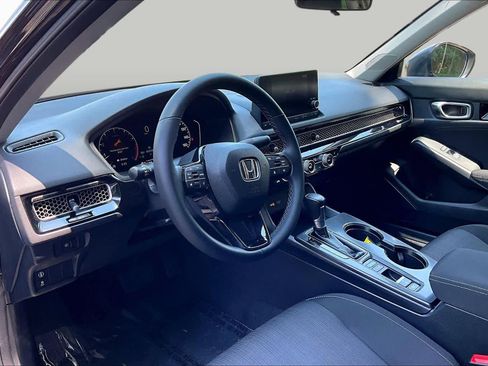 Used 2024 Honda HR-V LX image 16