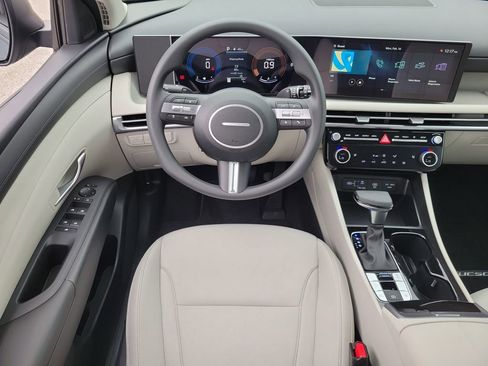 Used 2026 Hyundai Tucson SEL image 13