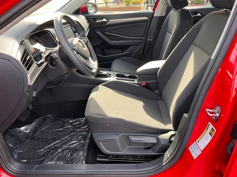 Used 2019 Volkswagen Jetta S w/ Driver Assistance Package image 12