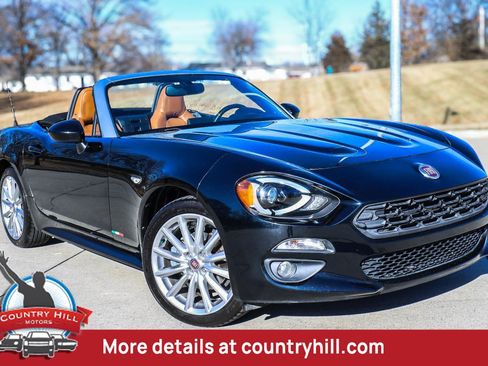 Used 2017 FIAT 124 Spider Lusso RWD image 1