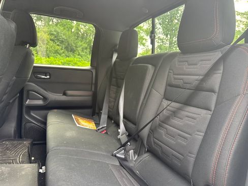 Used 2023 Nissan Frontier PRO-4X w/ Tow Package AWD/4WD image 9