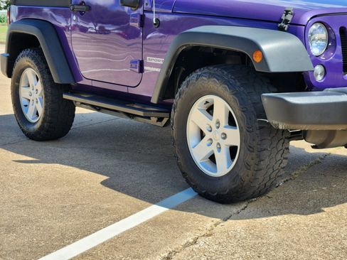 Used 2017 Jeep Wrangler Sport w/ Quick Order Package 24S AWD/4WD image 11