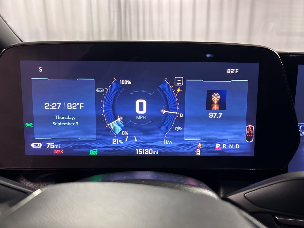 Used 2024 Chevrolet Equinox EV RS FWD image 16