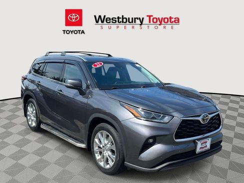 Used 2023 Toyota Highlander Limited AWD/4WD image 1