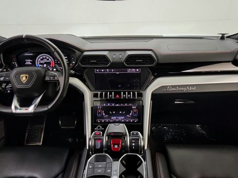 Used 2023 Lamborghini Urus S AWD/4WD image 22