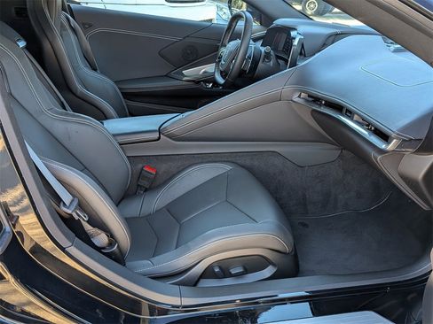 Certified 2025 Chevrolet Corvette Stingray Coupe w/ 1LT image 25