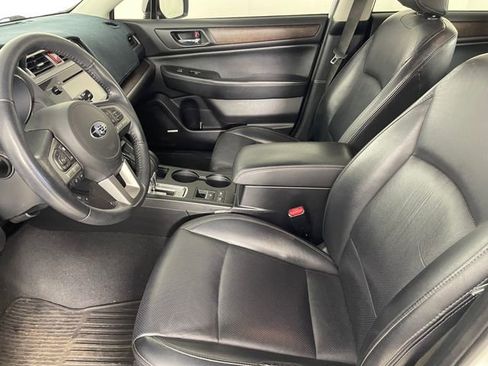 Used 2015 Subaru Outback 2.5i Limited AWD/4WD image 2