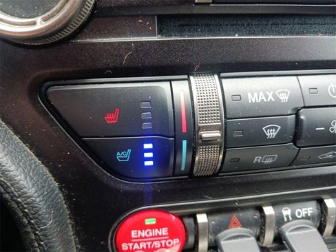 Used 2016 Ford Mustang Shelby GT350 w/ Technology Package image 22