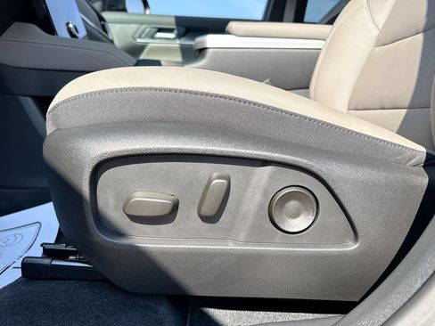 Used 2025 GMC Terrain Elevation w/ Elevation Premium Package FWD image 12