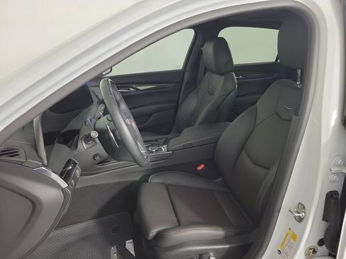 Used 2026 Cadillac CT5 V w/ Technology Package RWD image 15