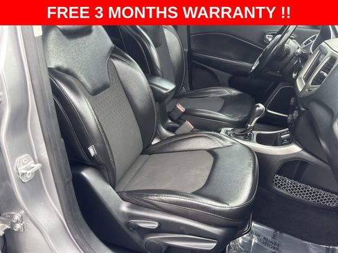 Used 2019 Jeep Compass Latitude w/ Popular Equipment Group FWD image 21