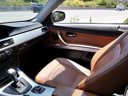 Used 2012 BMW 335i xDrive Coupe image 21