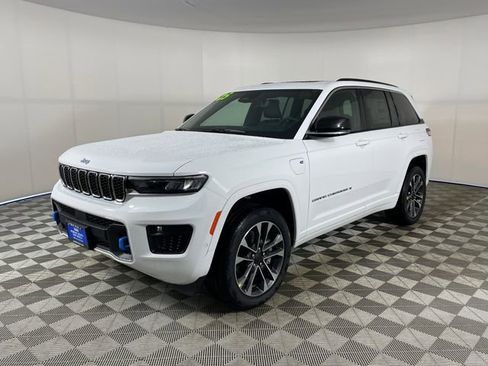 New 2025 Jeep Grand Cherokee Overland w/ Luxury Tech Group IV image 1