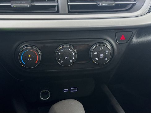 Used 2025 Chevrolet Trax LS FWD image 23